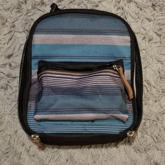 Free with purchase NWOT saver lunchbox - Picture 1 of 5